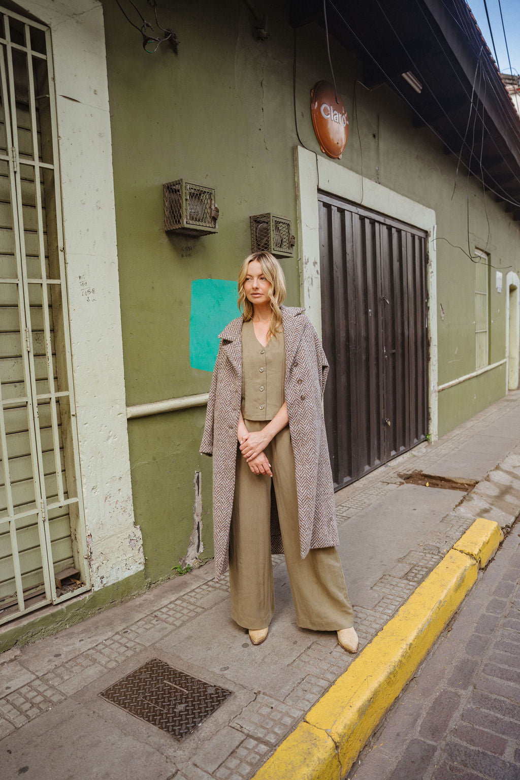 Pants Set in Tan Twill