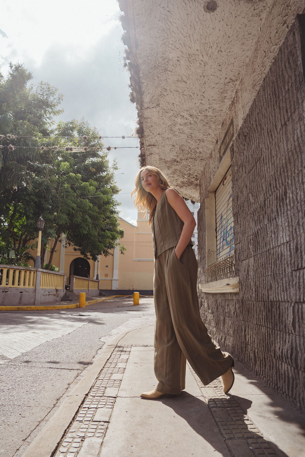 Pants Set in Tan Twill