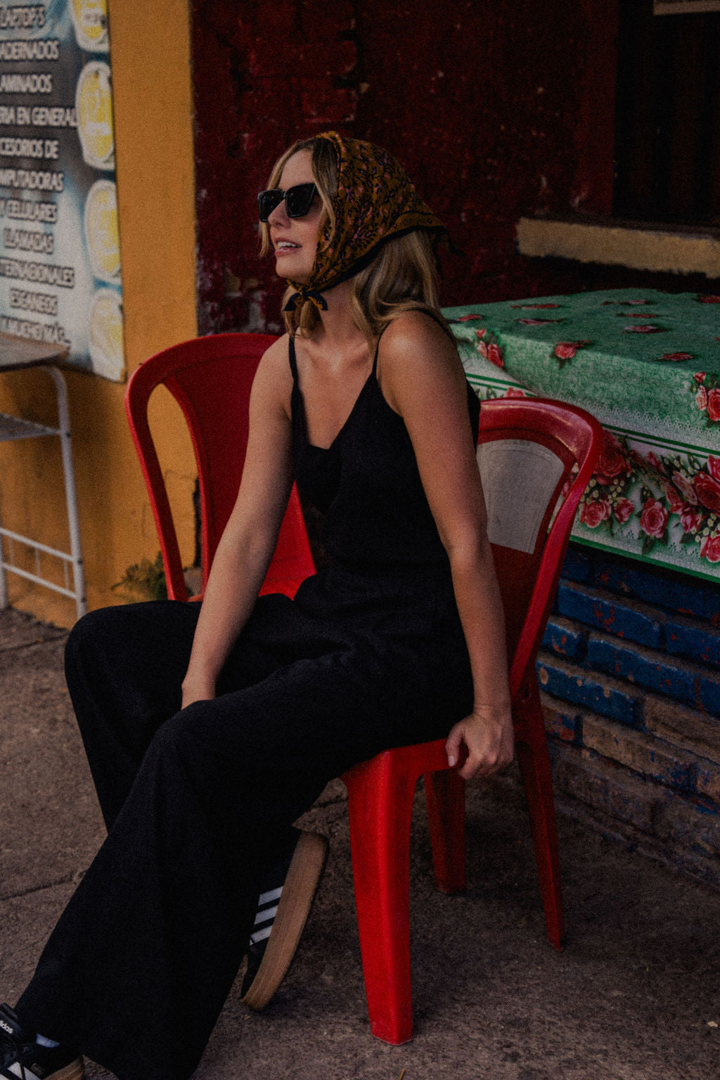 Trouser Pants in Black Linen