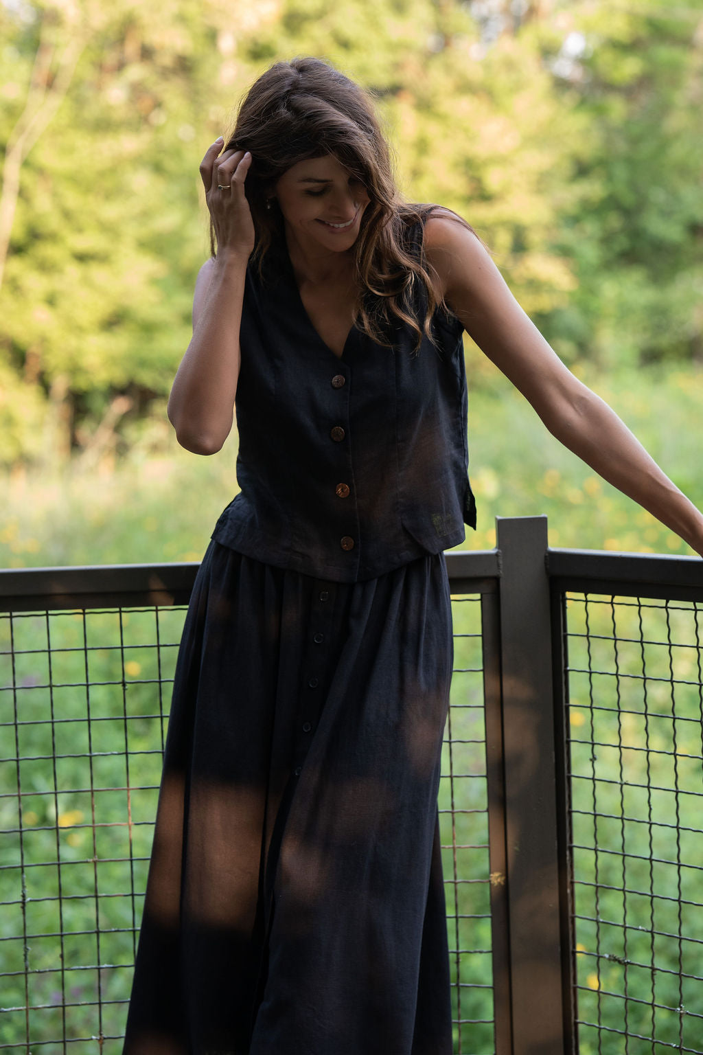 Perry Gathered Midi Skirt in Black Linen