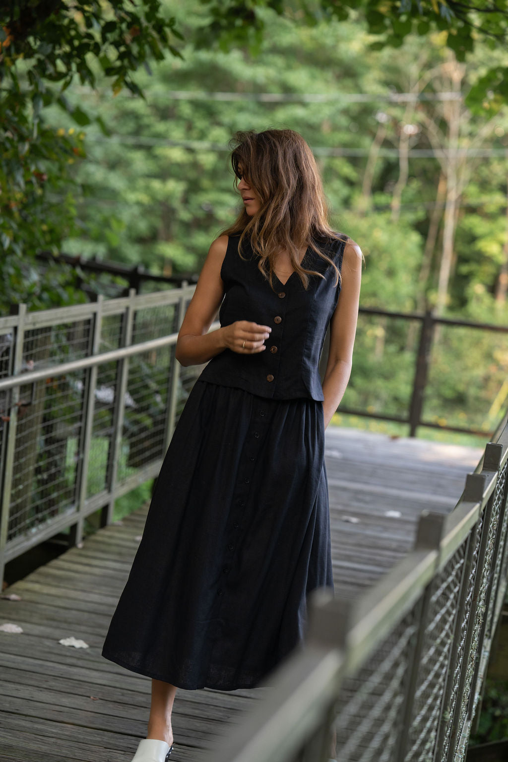 Perry Gathered Midi Skirt in Black Linen