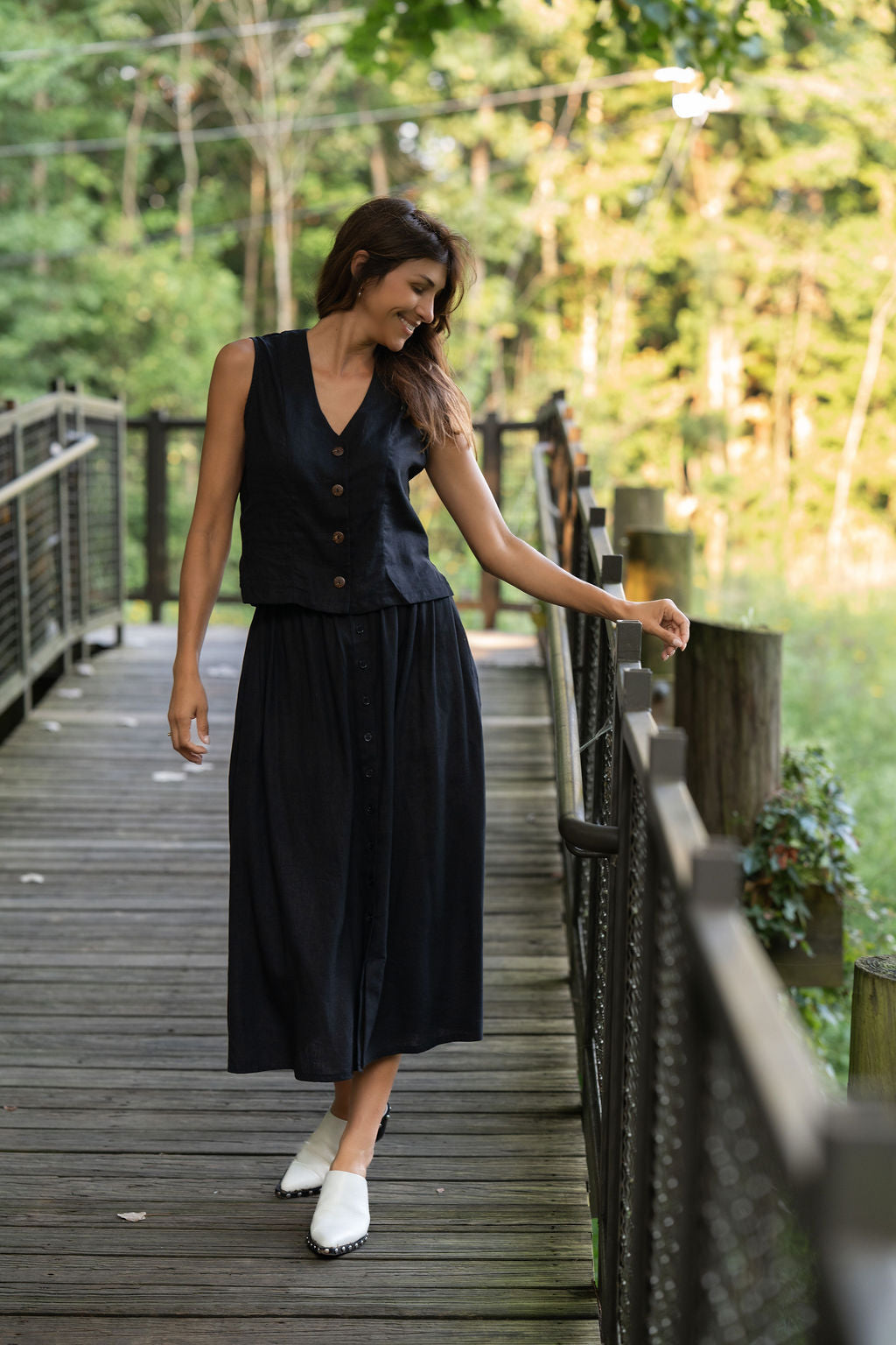Perry Gathered Midi Skirt in Black Linen