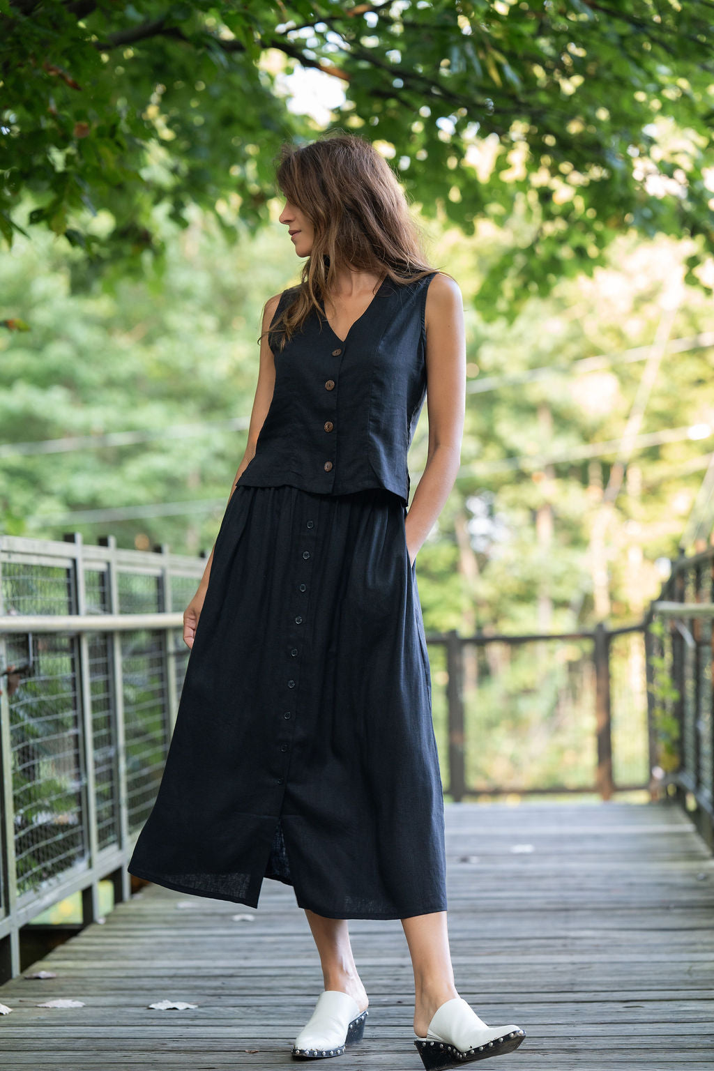 Perry Gathered Midi Skirt in Black Linen