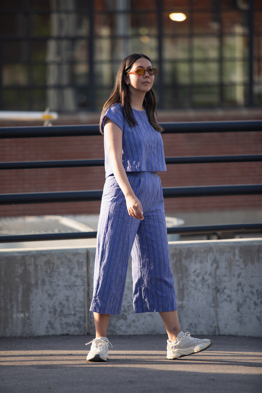 Katie Handwoven Cotton Separates - M Silver Cropped Pants
