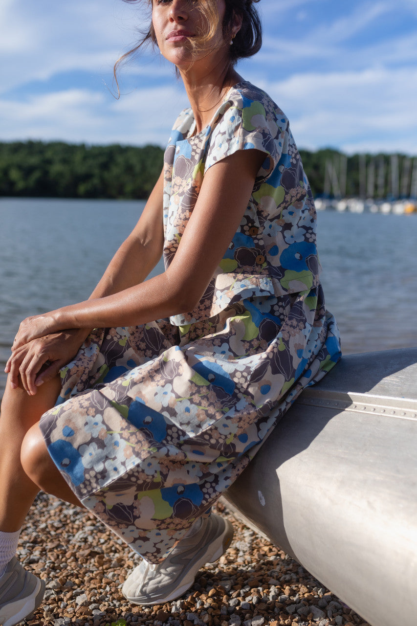 Claudia Skirt Set in Garden Print - XL Shirt Left