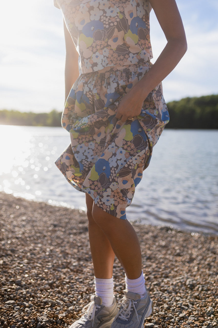 Claudia Skirt Set in Garden Print - XL Shirt Left