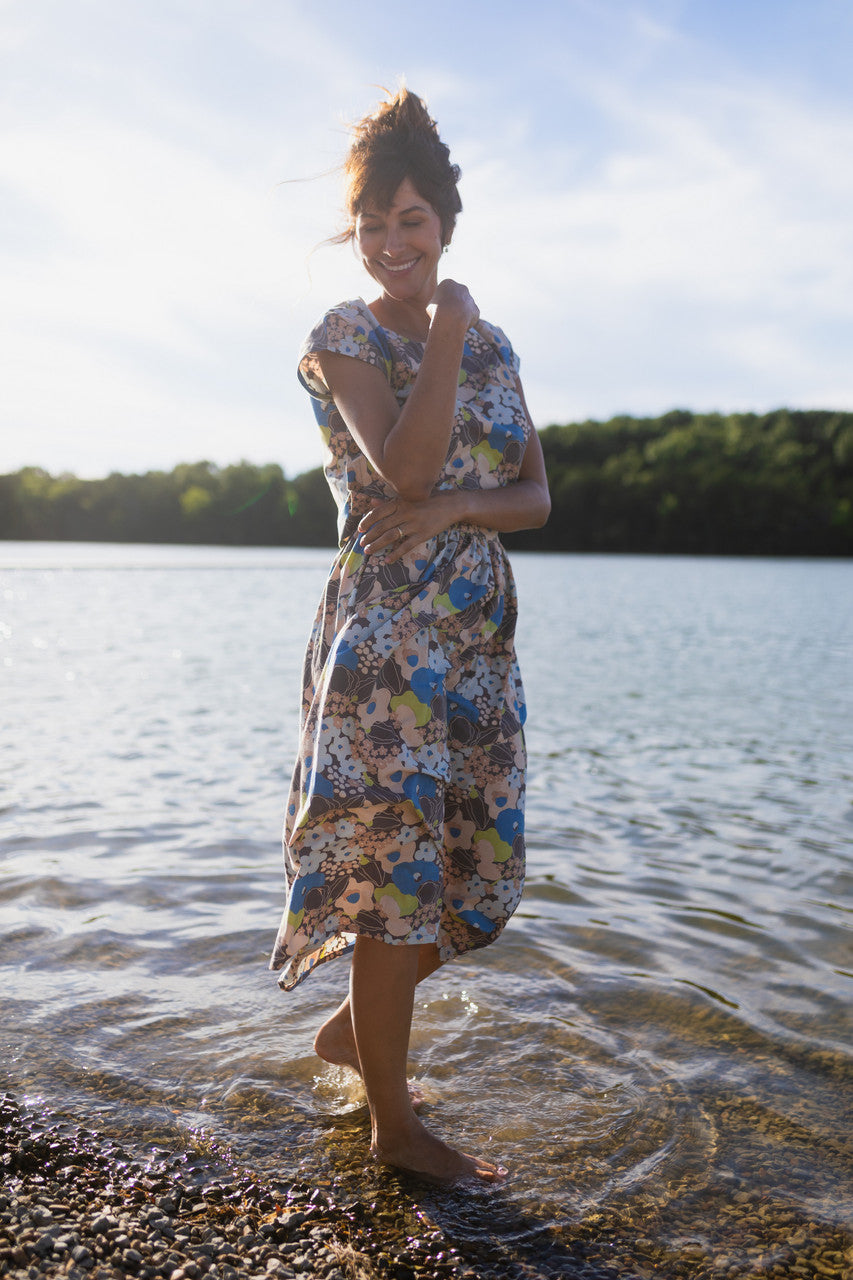 Claudia Skirt Set in Garden Print - XL Shirt Left