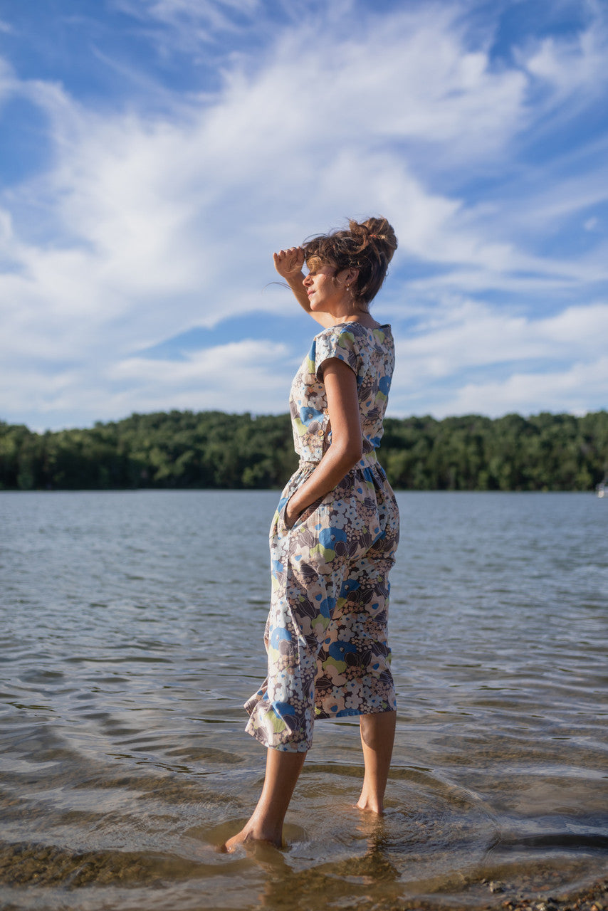 Claudia Skirt Set in Garden Print - XL Shirt Left