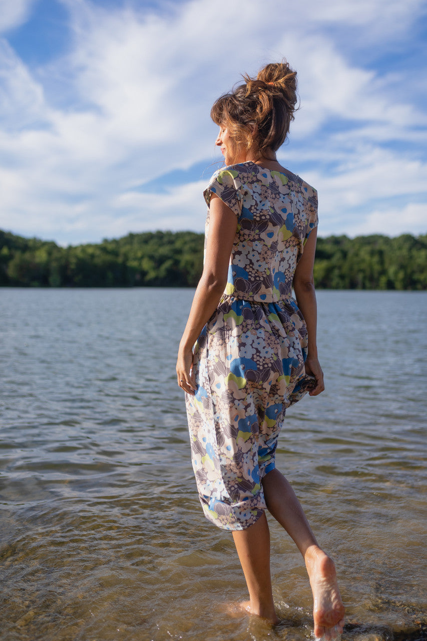 Claudia Skirt Set in Garden Print - XL Shirt Left