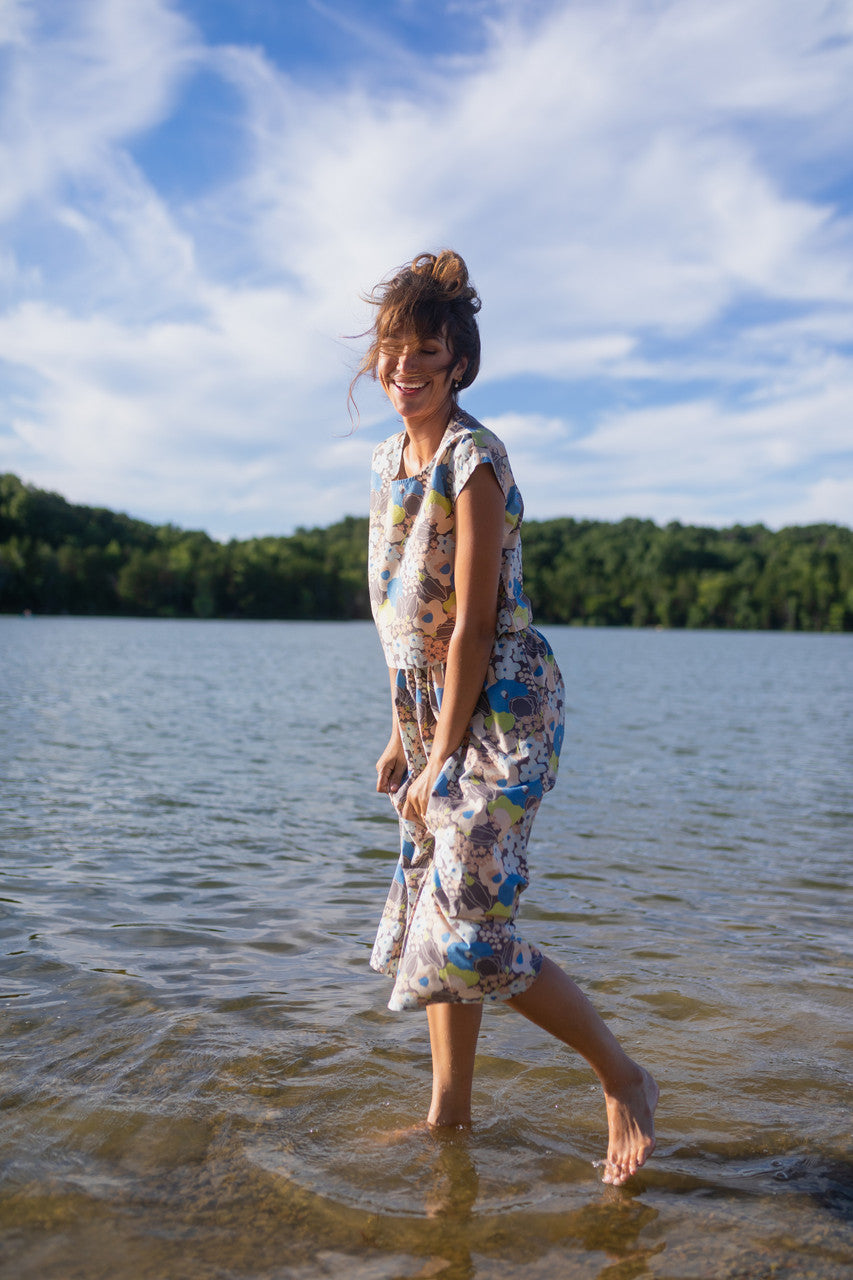 Claudia Skirt Set in Garden Print - XL Shirt Left