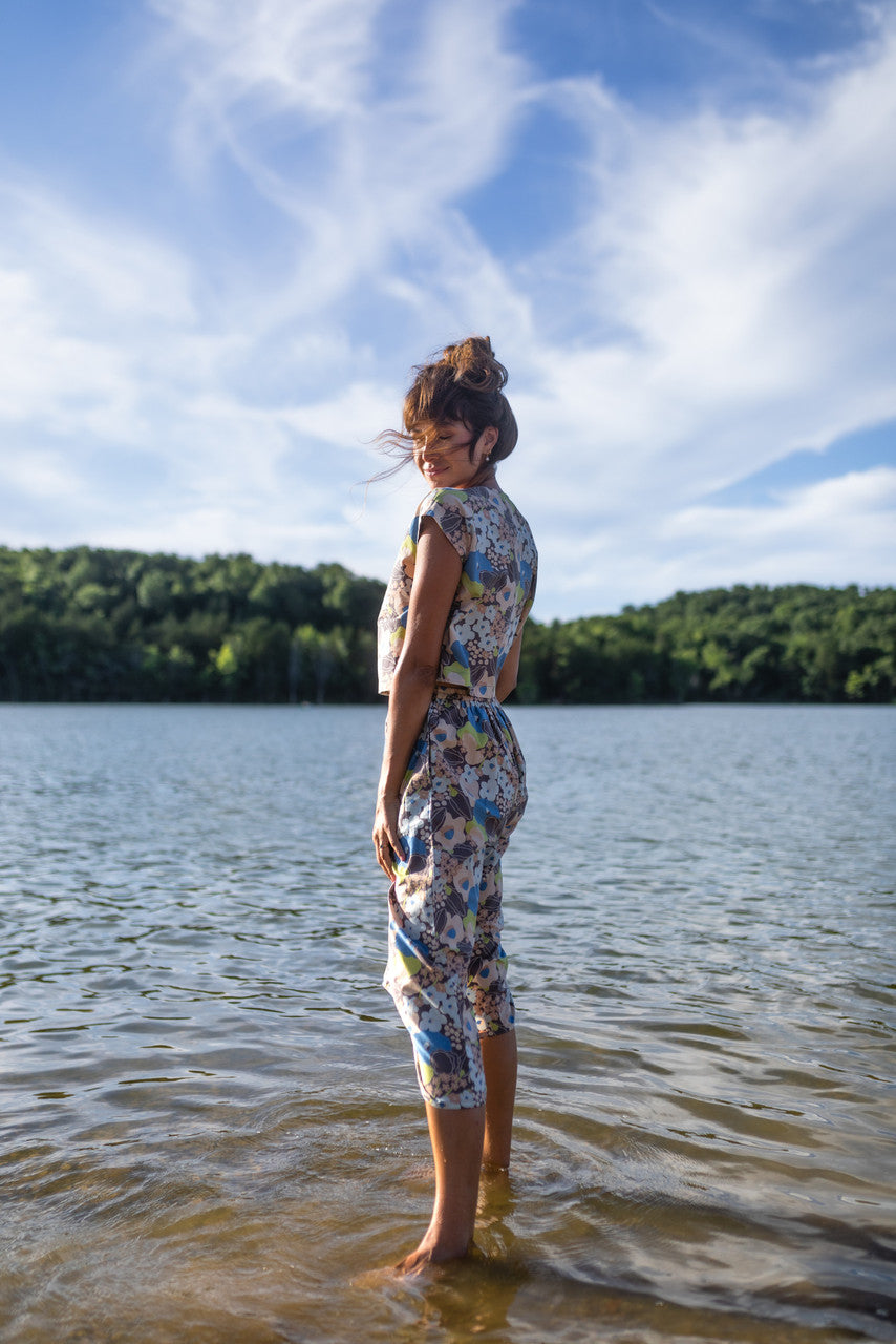 Claudia Skirt Set in Garden Print - XL Shirt Left