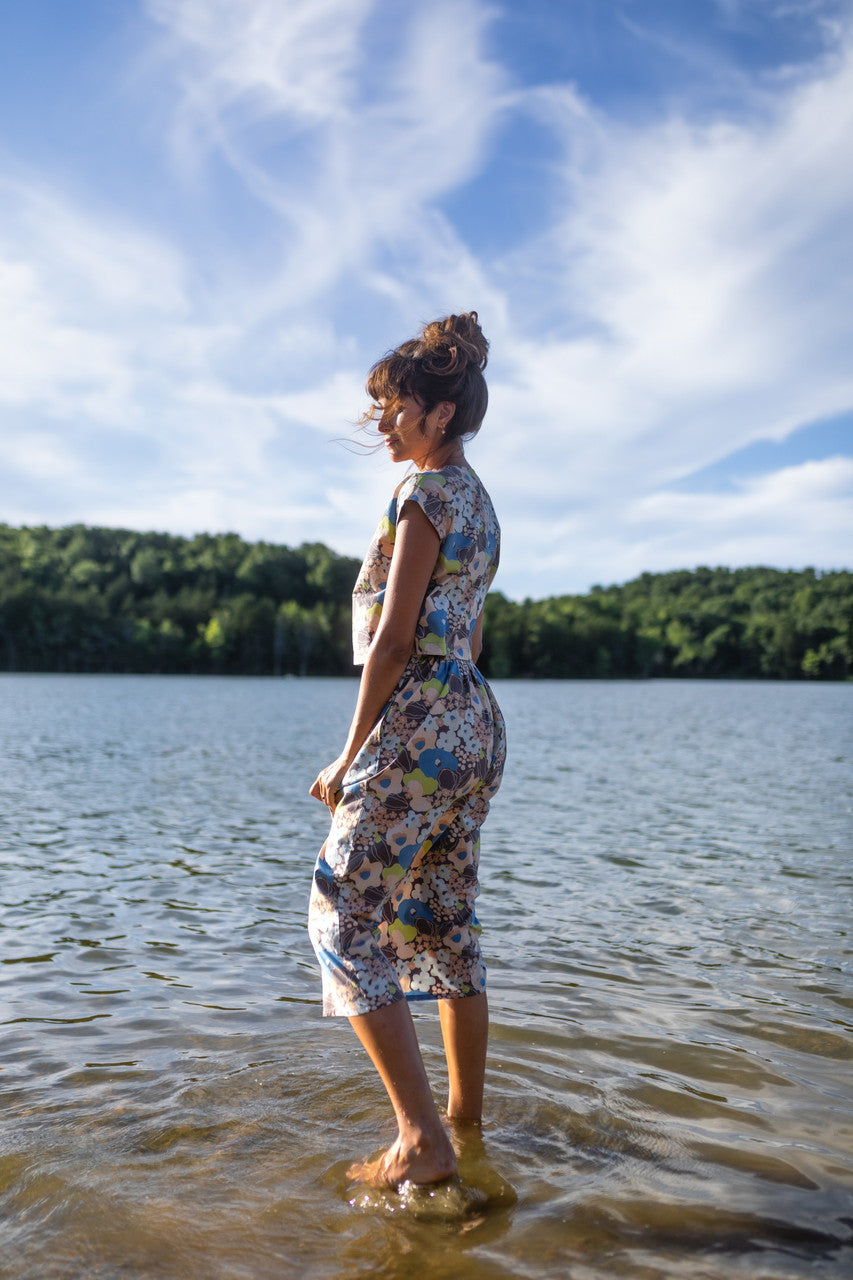 Claudia Skirt Set in Garden Print - XL Shirt Left
