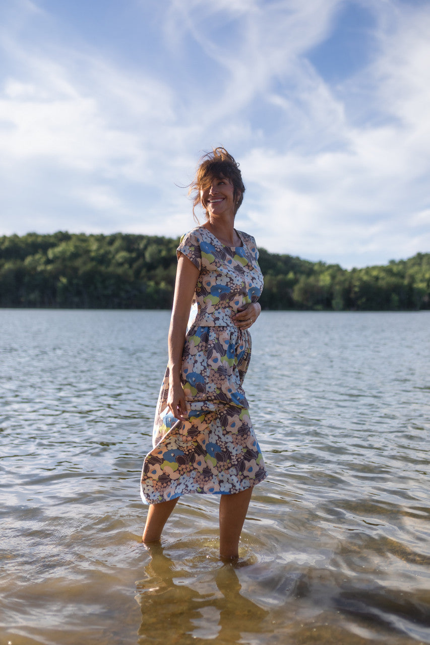 Claudia Skirt Set in Garden Print - XL Shirt Left