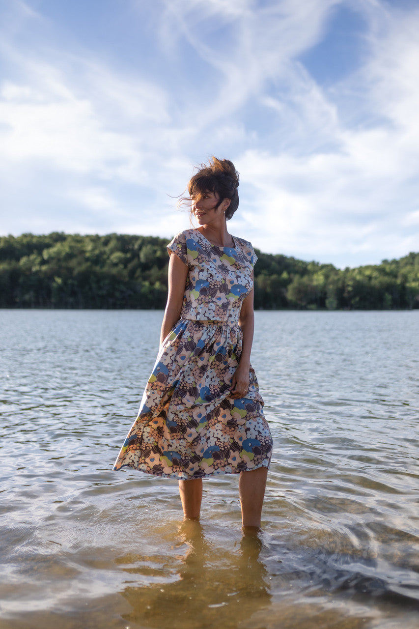 Claudia Skirt Set in Garden Print - XL Shirt Left