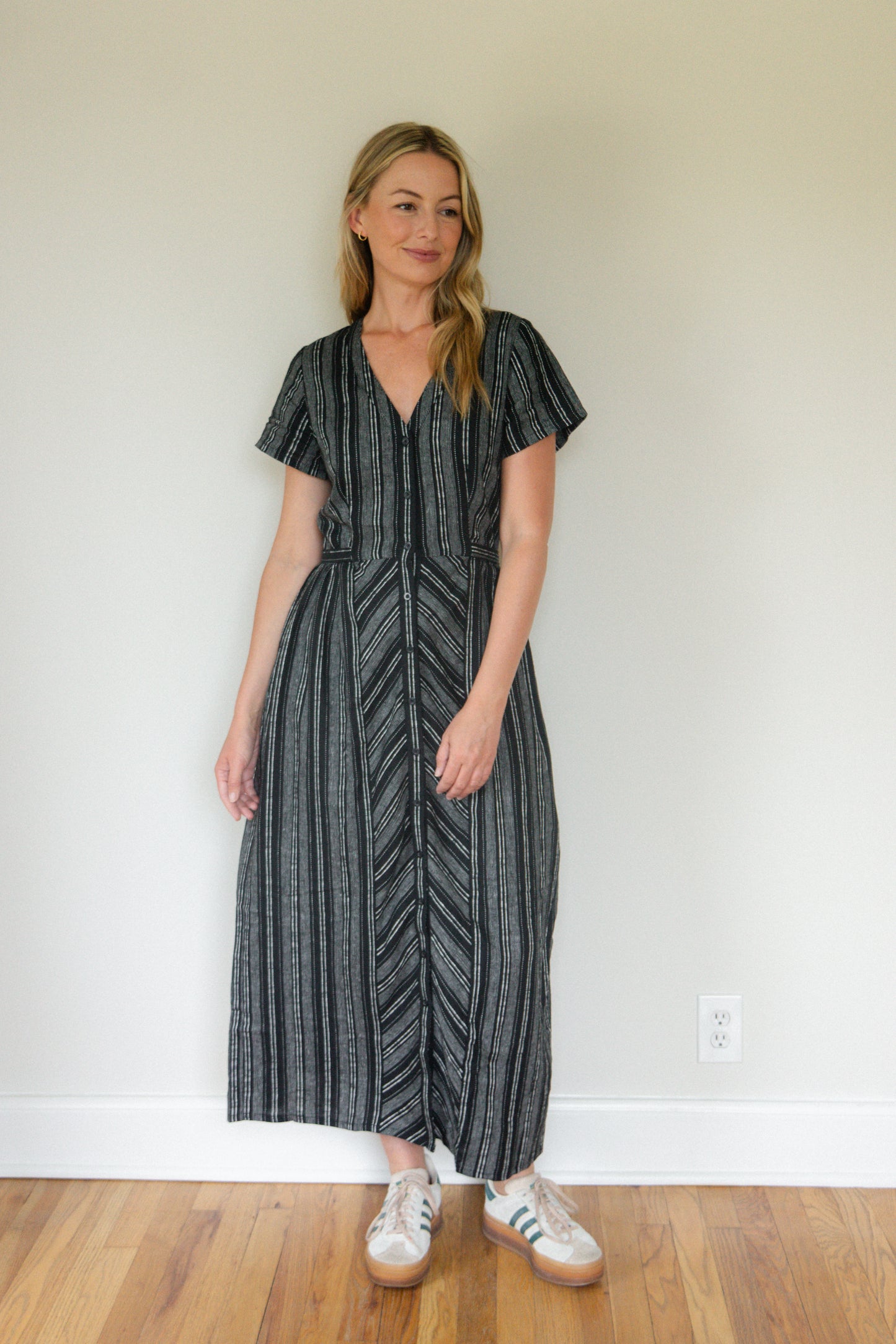 June Dress in Black and White Linen