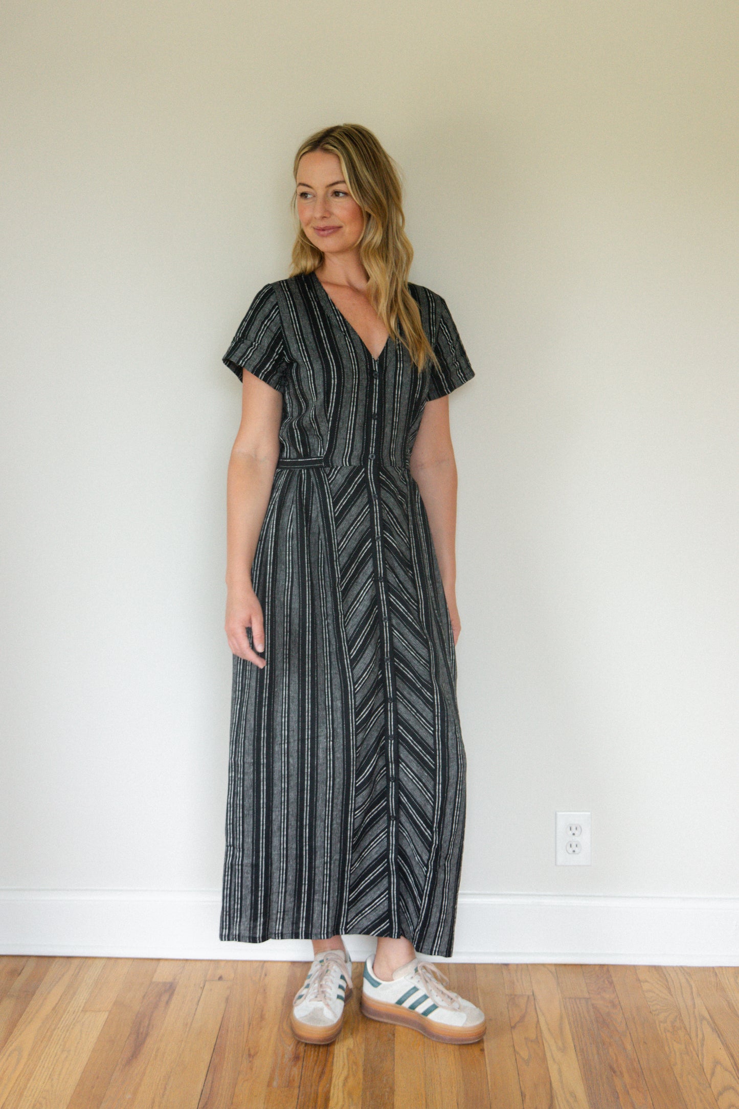 June Dress in Black and White Linen
