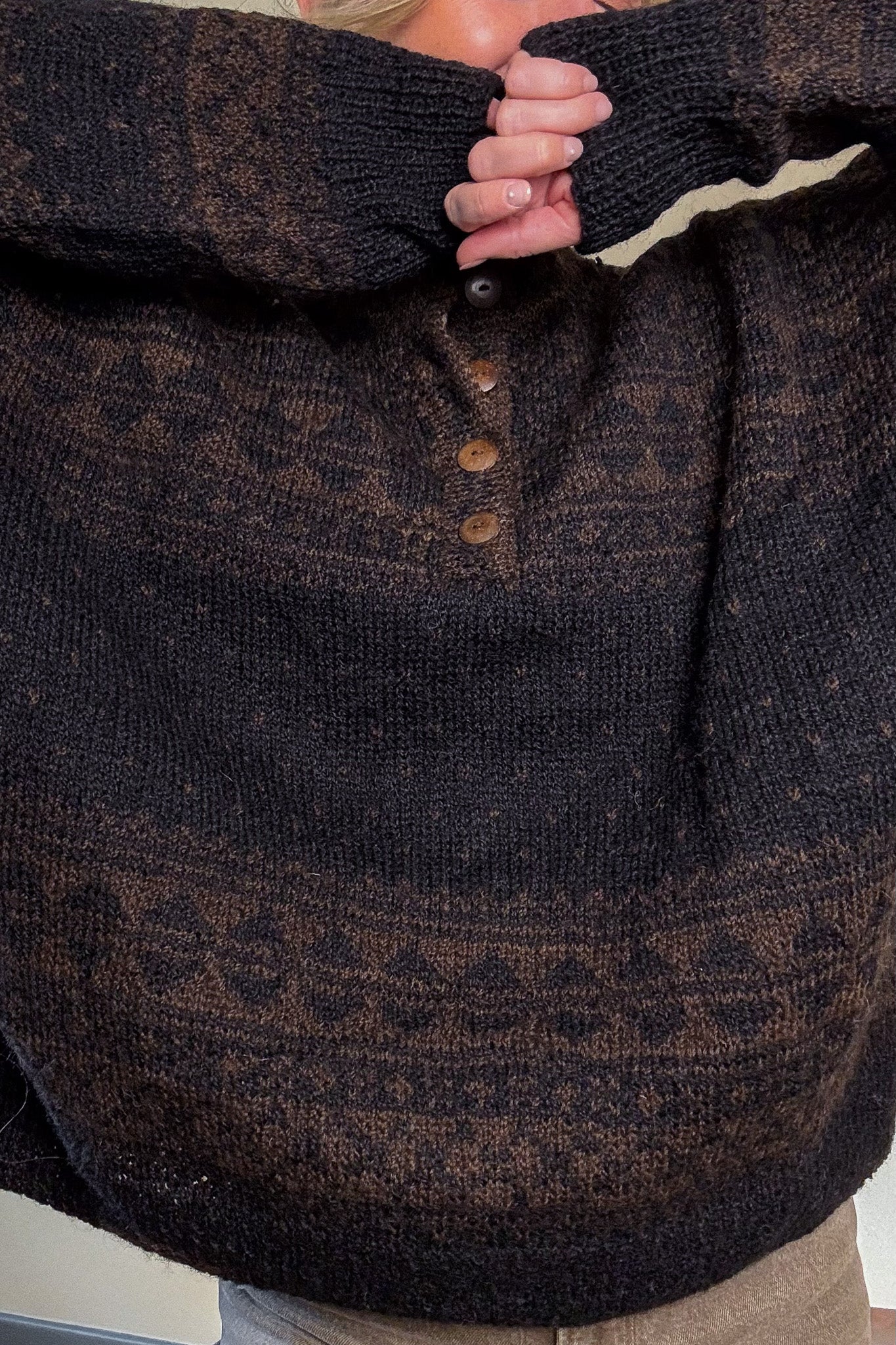 Imogene Oversized Wool Henley in Snowflake Print