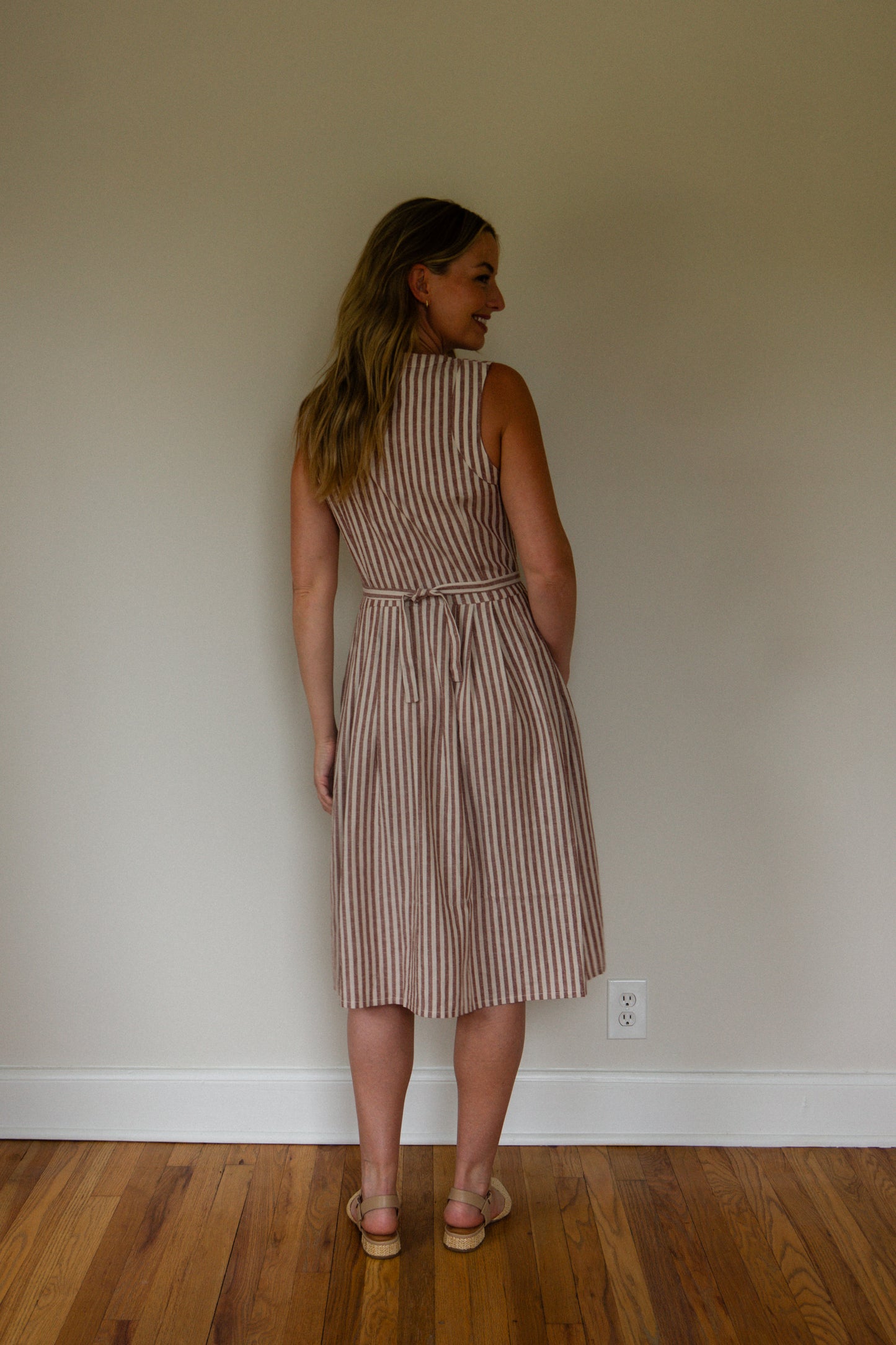 June Dress Sleeveless in Red and White Striped Linen