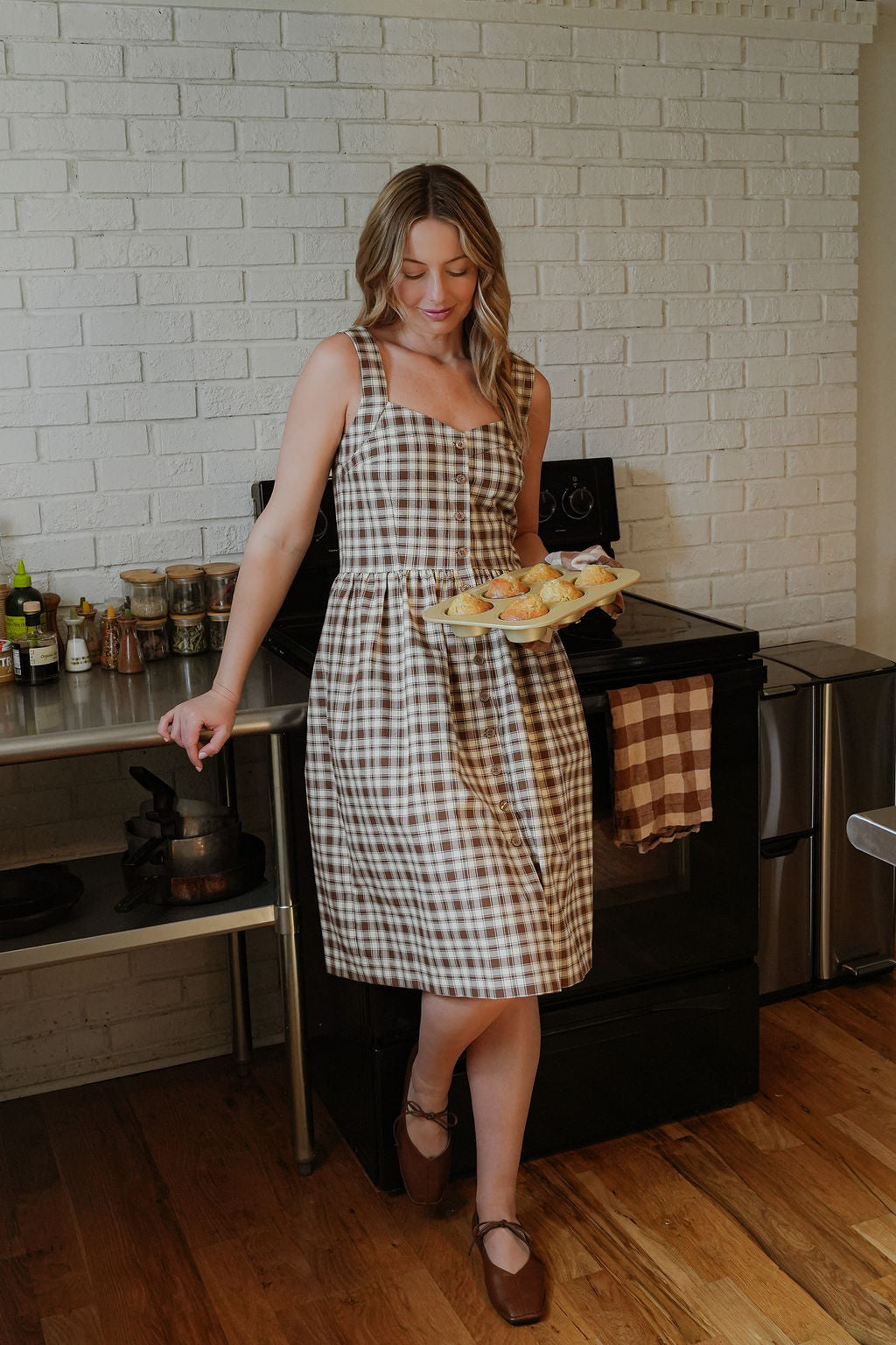 Mia Linen Dress in Brown and Cream Cotton - S and XL Left