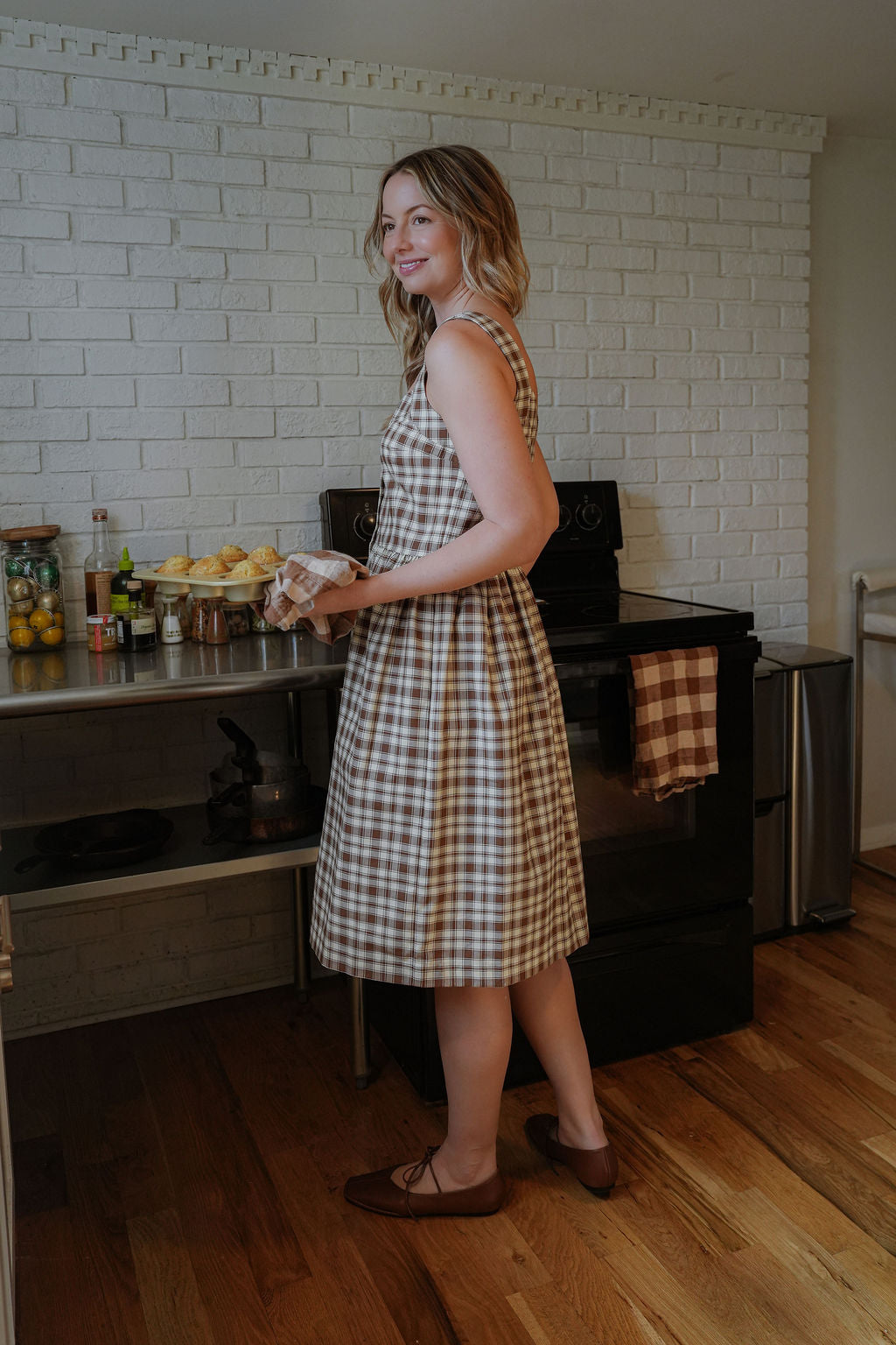 Mia Linen Dress in Brown and Cream Cotton - S and XL Left