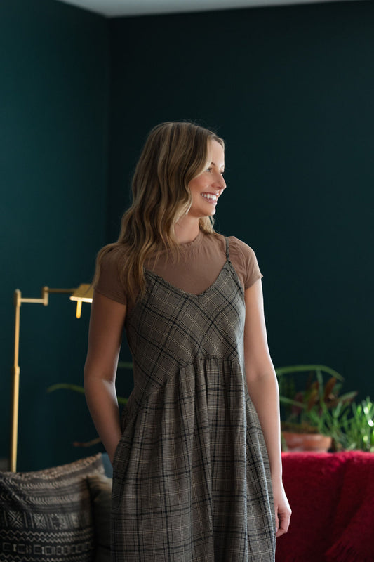 Linen Faro Dress in Black and Tan Linen Plaid