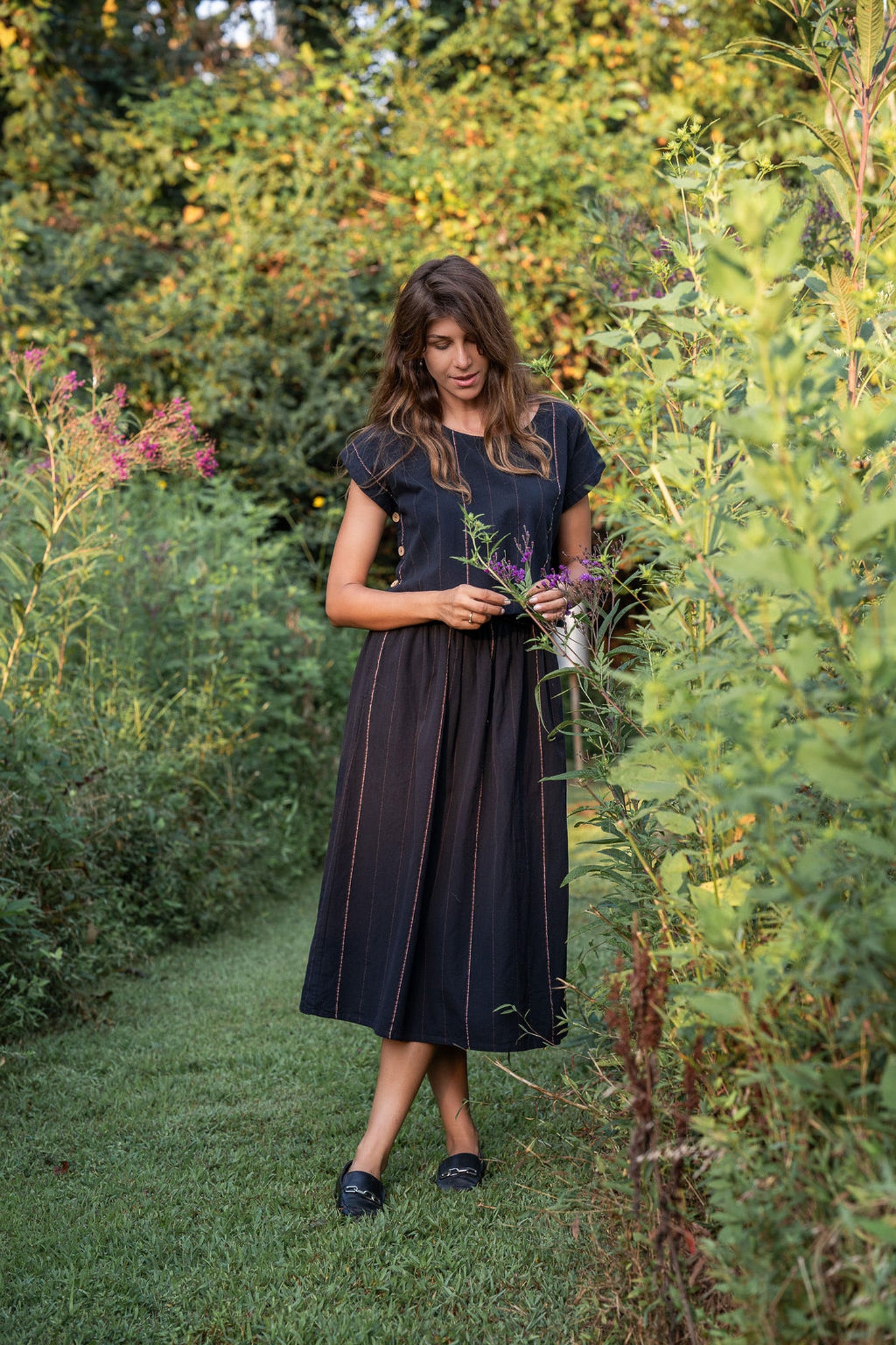 Perry Gathered Midi Skirt in Black Handwoven Cotton