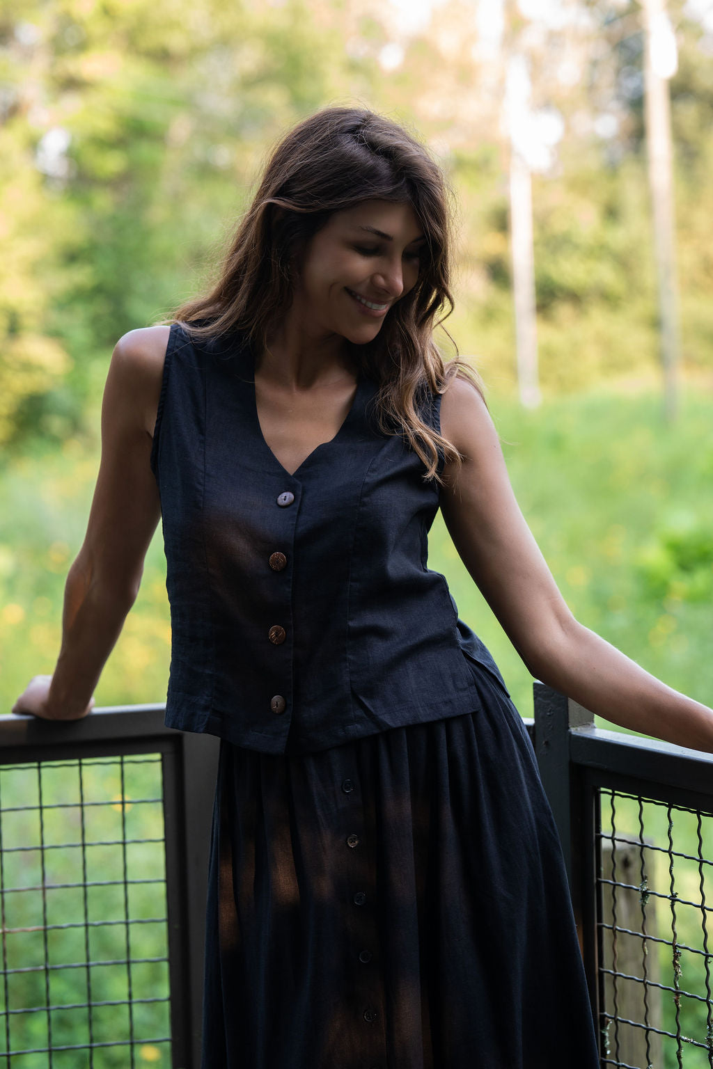 Vest Shirt in Black Linen