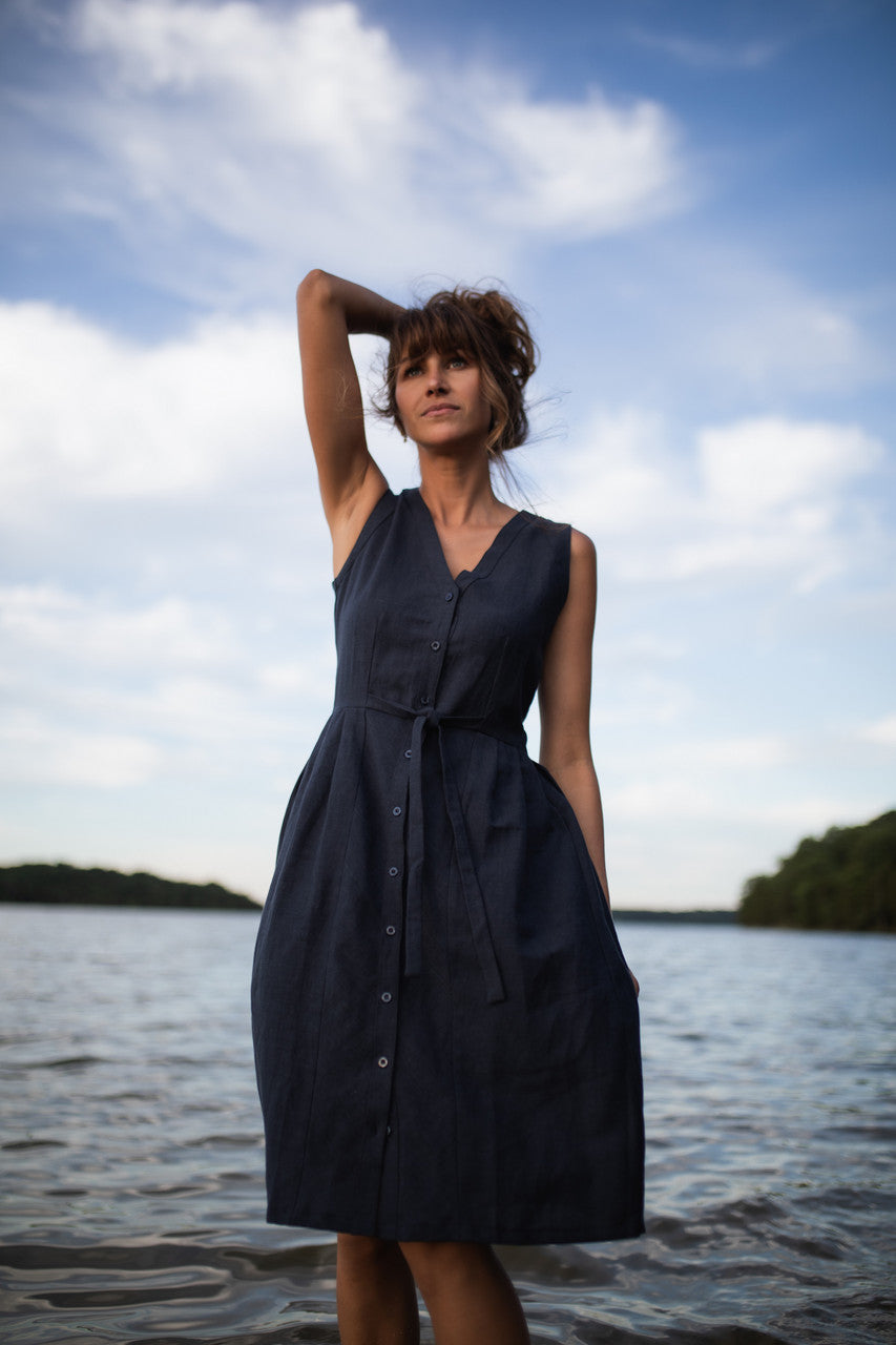 June Dress Sleeveless in Navy Linen - XL