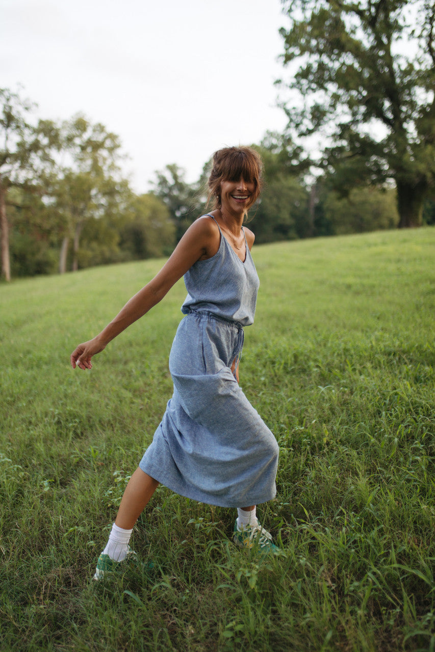 Linen Tank in Light Blue Linen - M