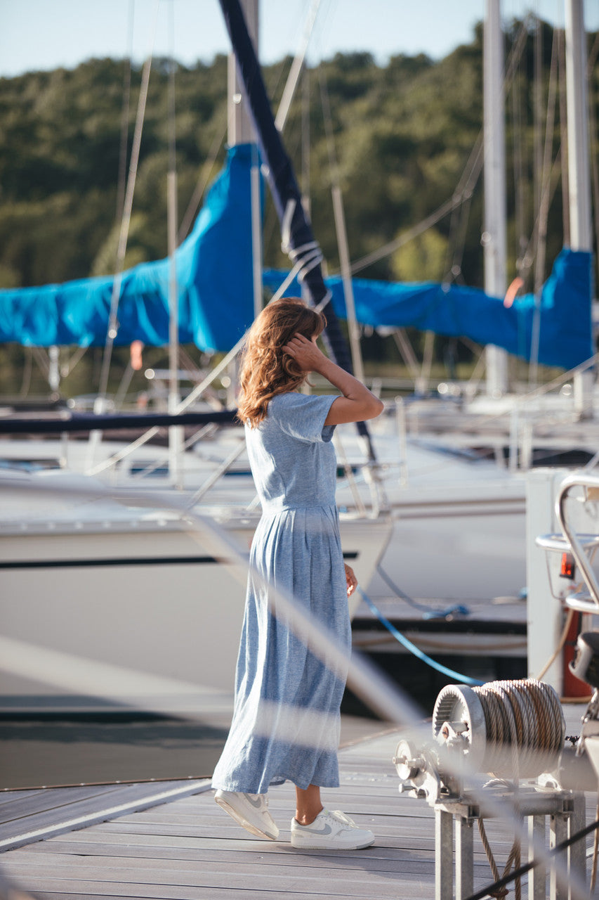 June Dress in Light Blue Linen/Cotton