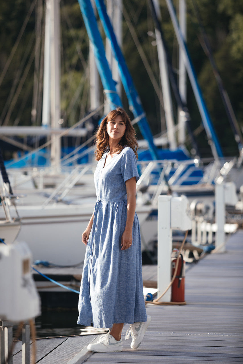 June Dress in Light Blue Linen/Cotton