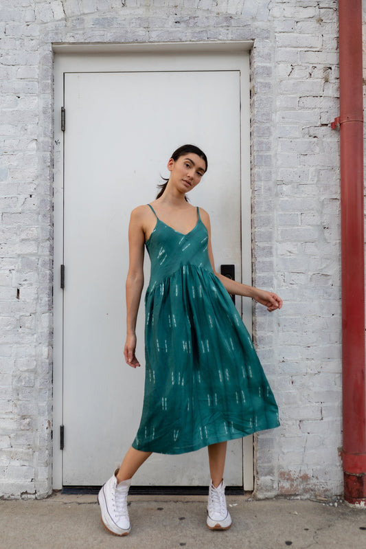 Silk Faro Dress in Green - Pre-Order 2/30