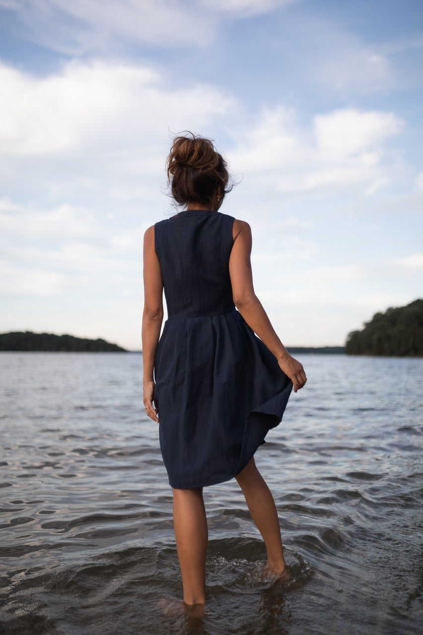 June Dress Sleeveless in Navy Linen - XL