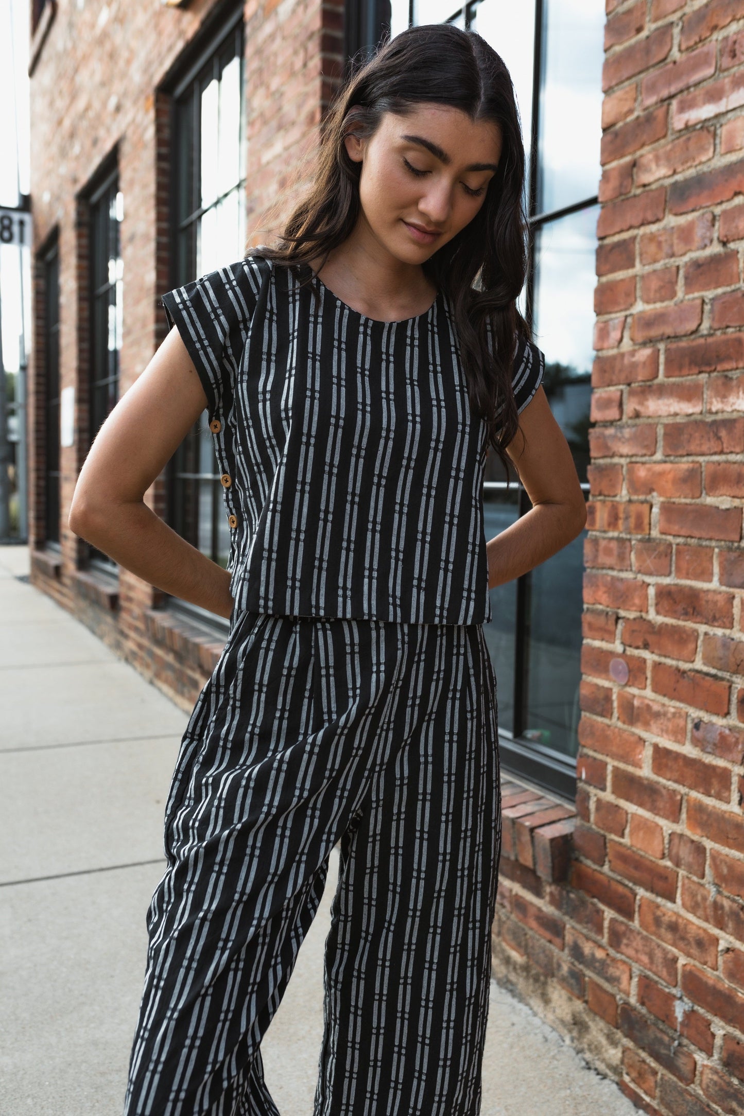 Katie Handwoven Cotton Set in Black and White