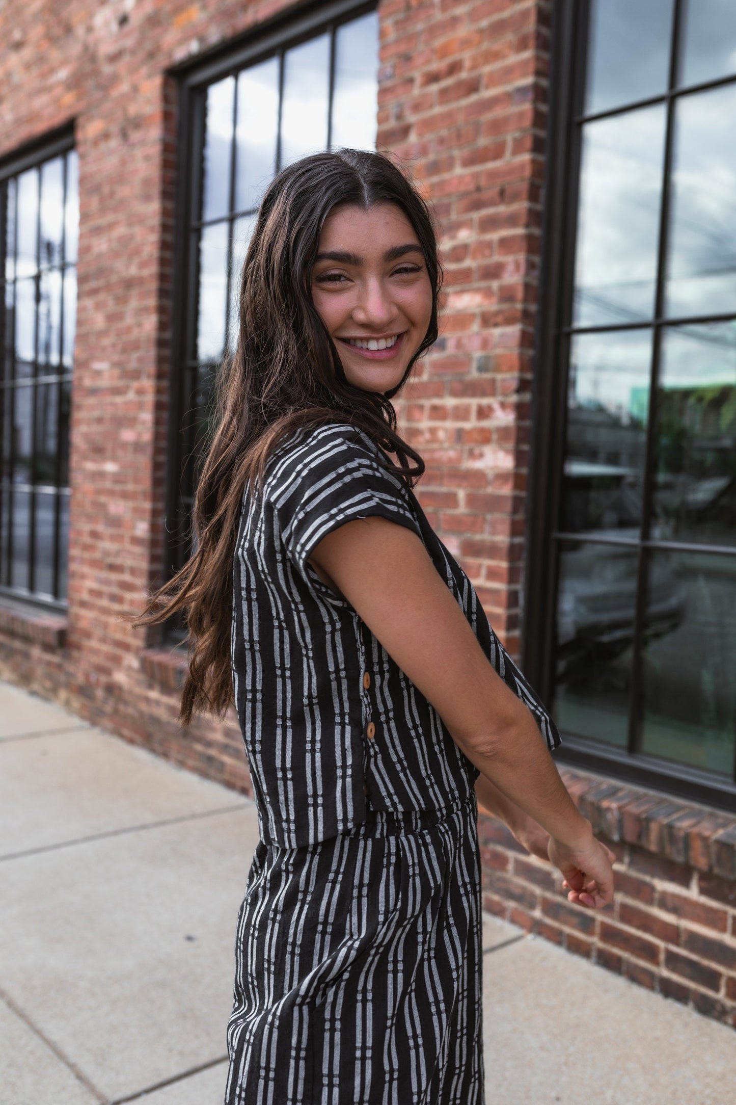 Katie Handwoven Cotton Set in Black and White